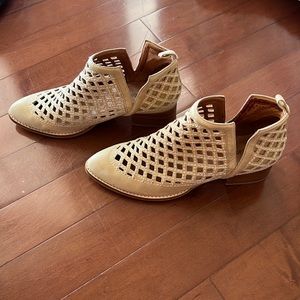 Jeffrey Campbell Taggart Ankle Bootie